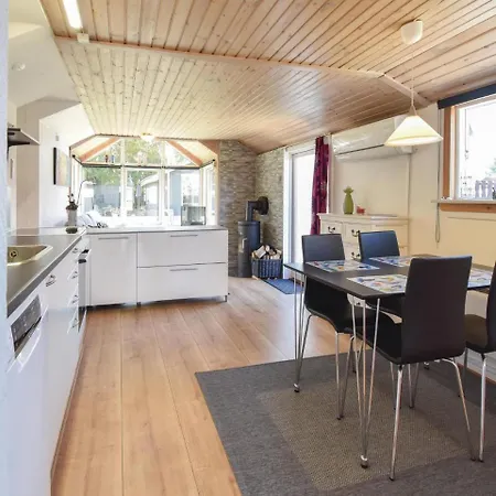Two-bedroom Holiday In Hébergement de vacances Otterup